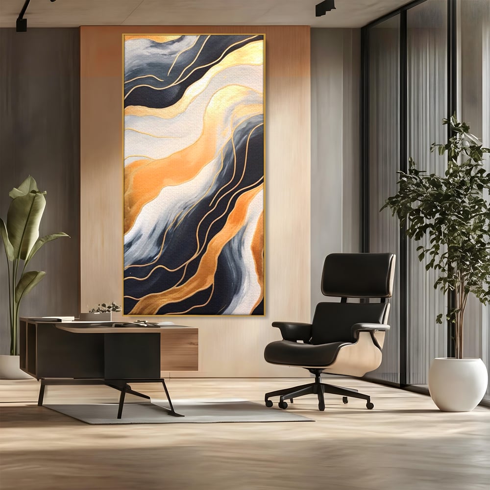 Tablou canvas cu pictura abstracta cu valuri aurii, in rama de aluminiu auriu, pe perete intr-un birou